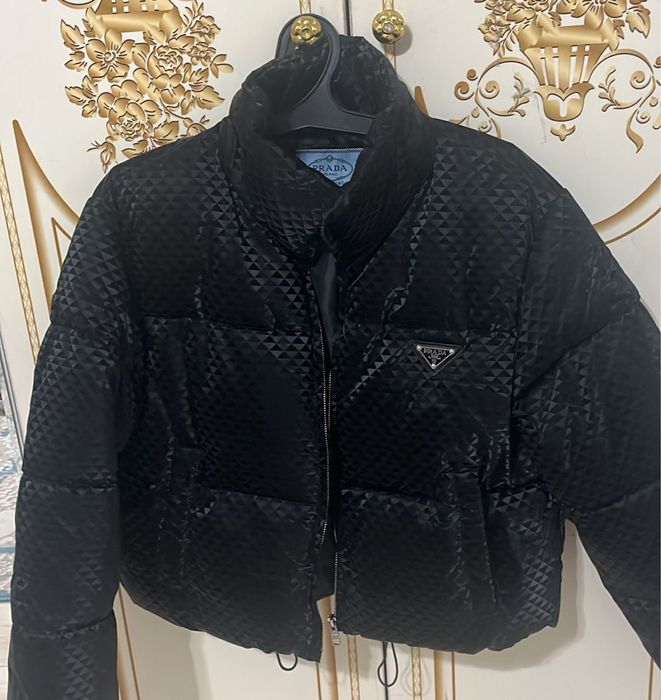 Куртка Прада новая!