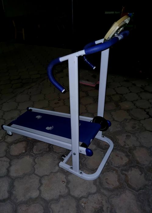 Продам беговую дорожку