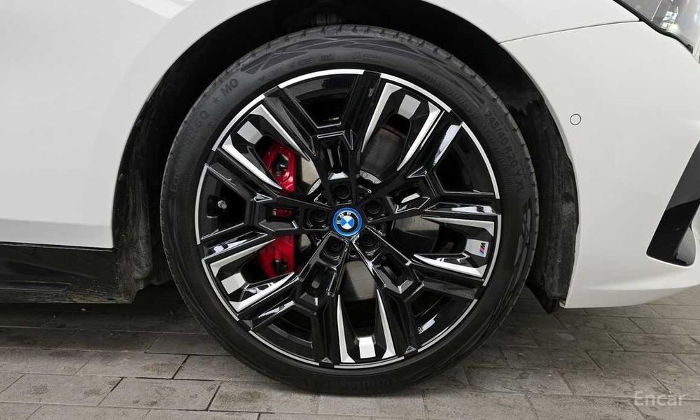 BMW i5 M60 xDrive