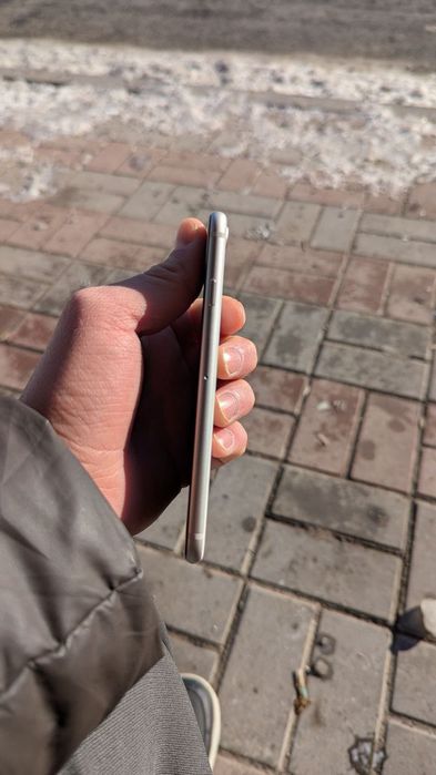 Iphone se 2022 64 гб 75 емкость