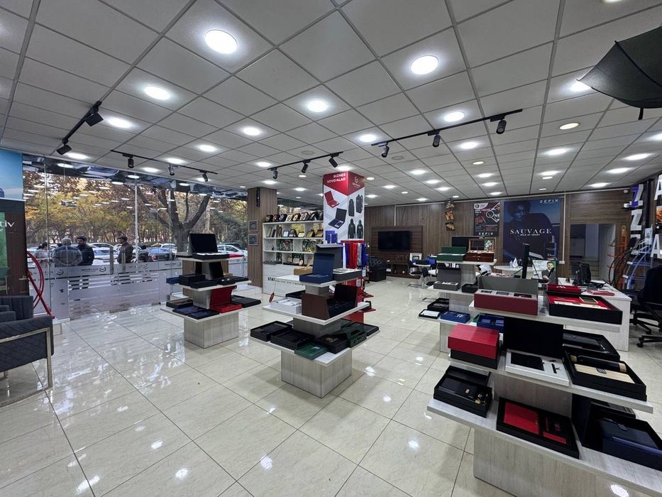 Ганга 300 м2 срочно Open space половина кабинеты под Шоурум / Офис