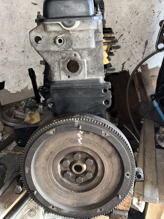 Двигатель VW PASSAT B3 1.8 mono