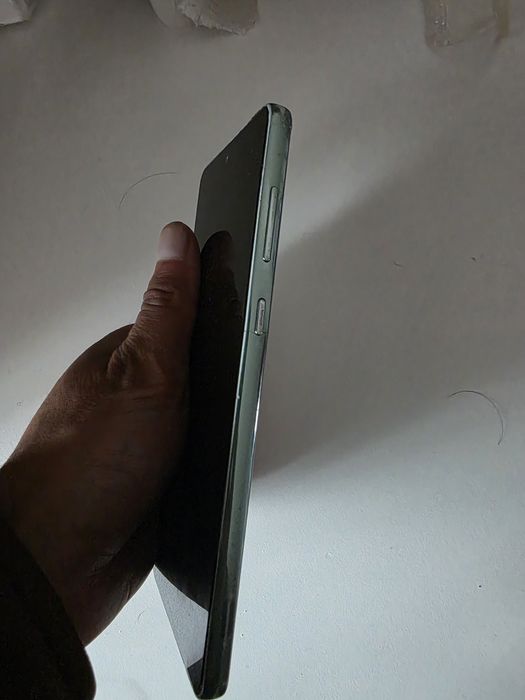 Samsung A73 5G продам или обмен