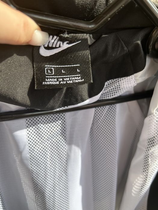 Кофта ветровка