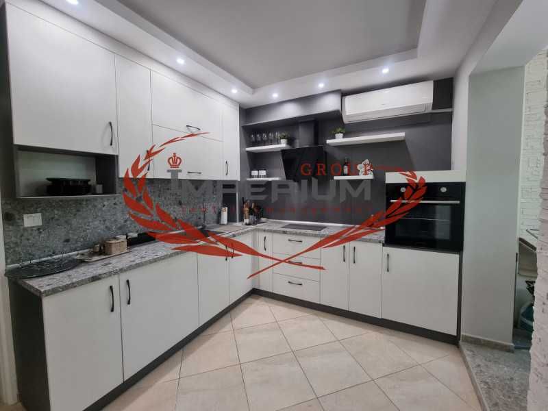 Дава се под наем Двустаен апартамент в Варна, Погреби - 52 кв.м за 510 € - Снимка #1