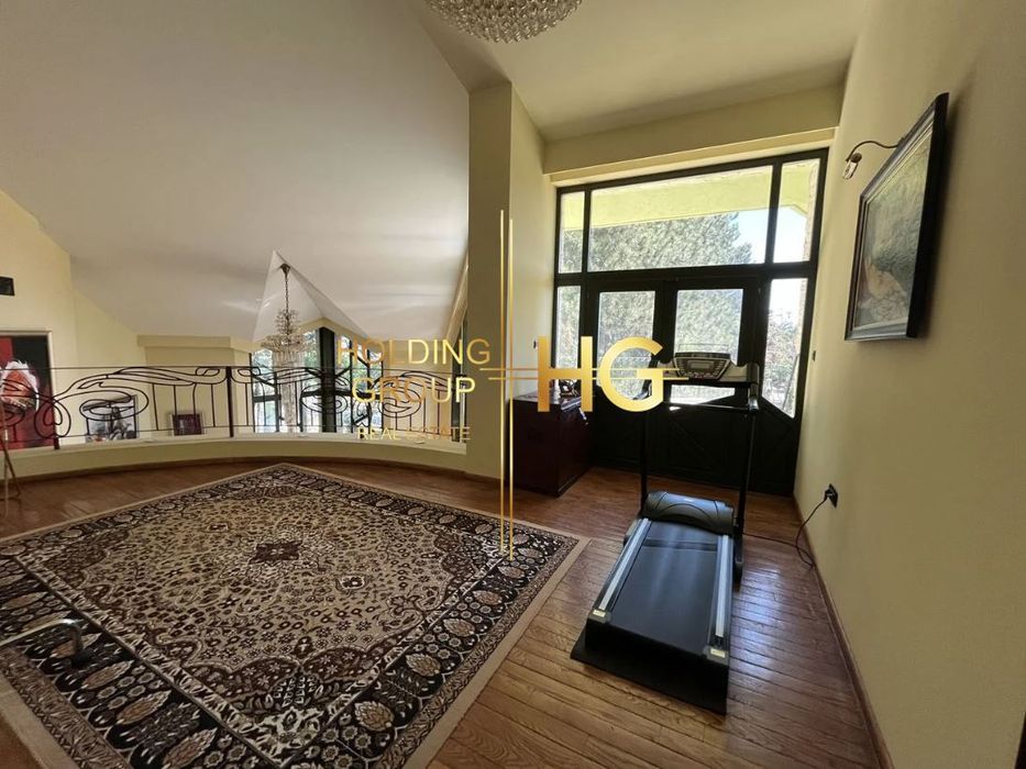 Къща в Варна-м-т Траката площ 442 цена 650000