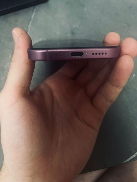 Продам iPhone 16,в идеальном состоянии