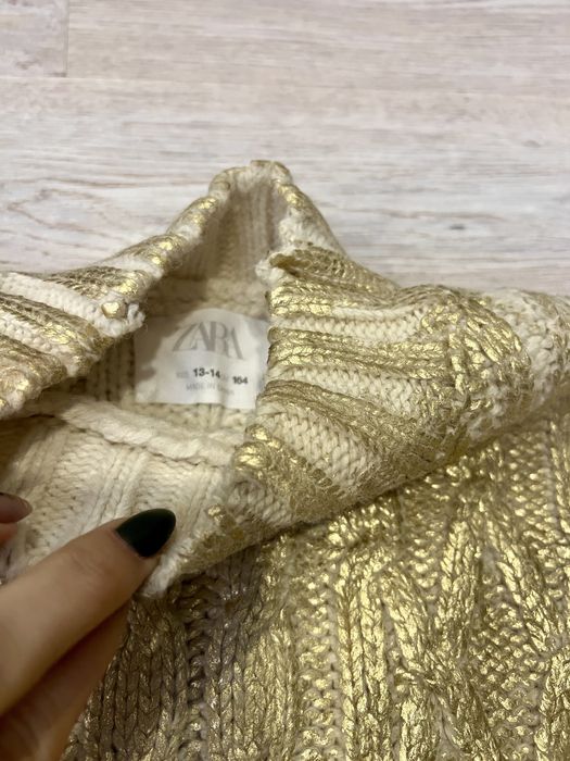 Pulover auriu zara