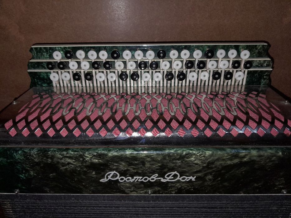 Баян, в отличном состоянии!