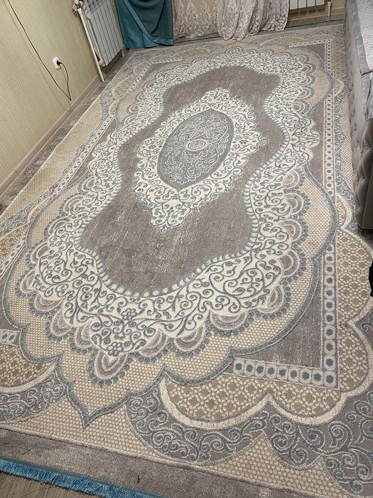 продам ковер 2/4 (Турция)