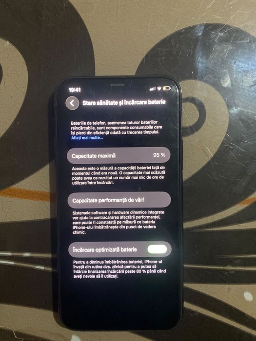 Vand iphone 11 pro in stare perfecta de functionare