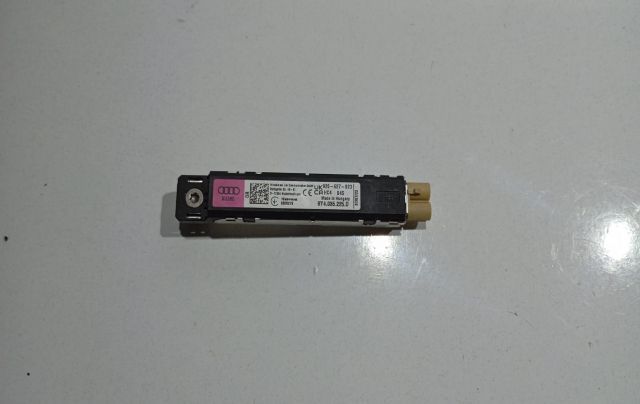 Antena 8Y4035225D Audi A3 4 (8Y) [2020 - 2020]
