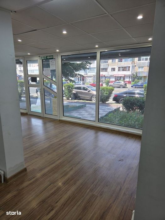 Spațiu Comercial De Inchiriat La Mașniță