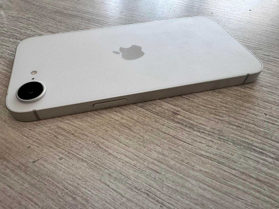 iPhone 16e 128GB -94%