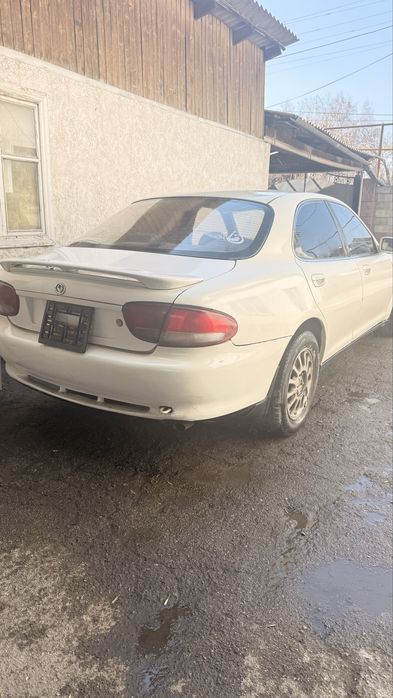 Продам машину Мазда