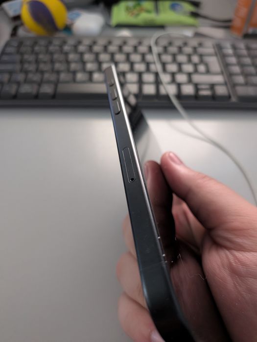 Apple Iphone 16 Plus.