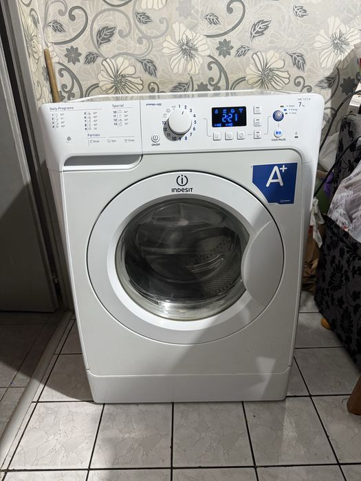 Пералня indesit работеща