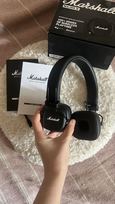 Продаю Marshall Major V black