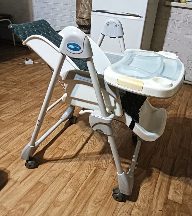 Стул для кормления.