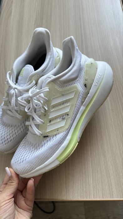 Кросовки женские  Adidas