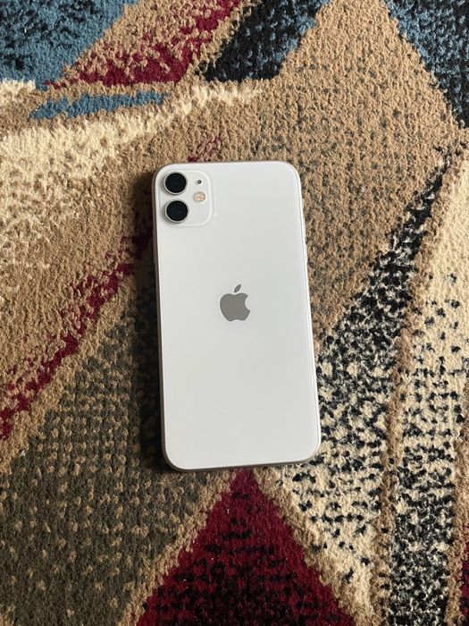 iPhone11 в хорошом состоянии