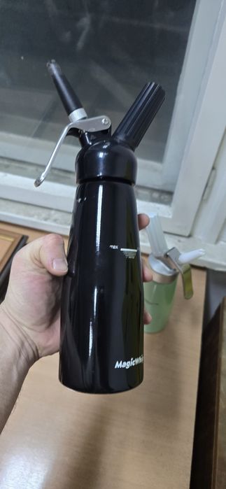 Сифон за сметана