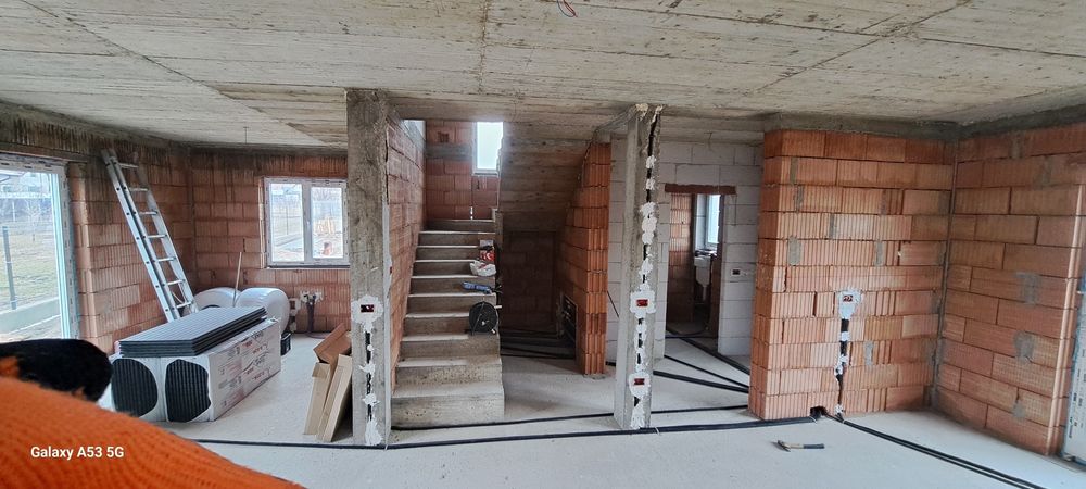 Vând casă în Burdujeni în rate str. Grigore Vieru nr 22A