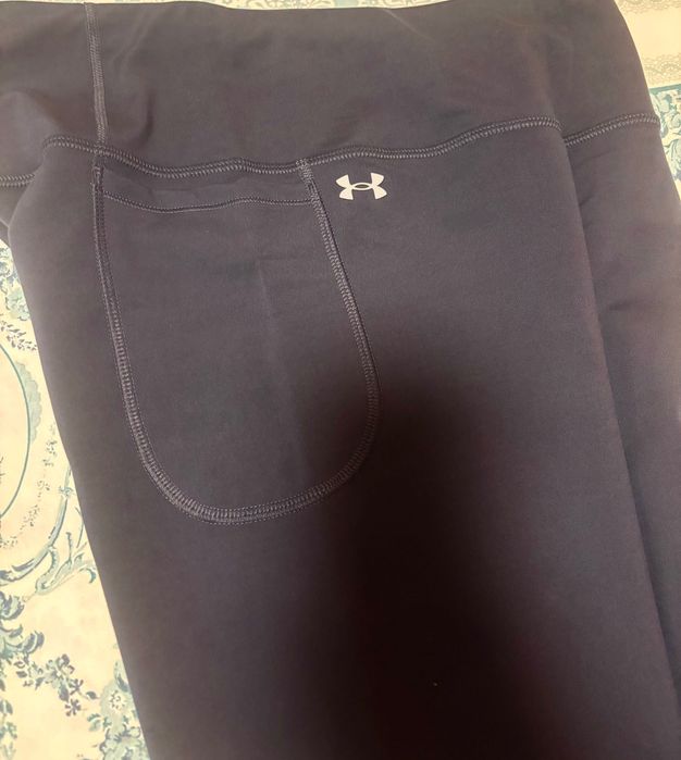 Дамски спортен клин Under Armour