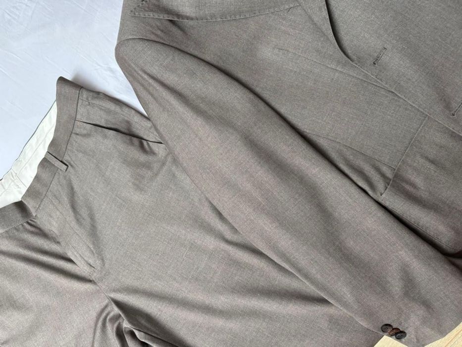 Продам костюм loro piana