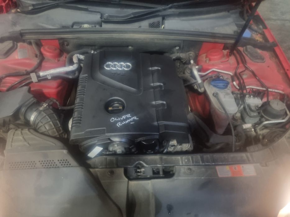 Motor complet echipat cu accesorii Audi A5,A4 ,B8 1.8 tfsi CDH 2010