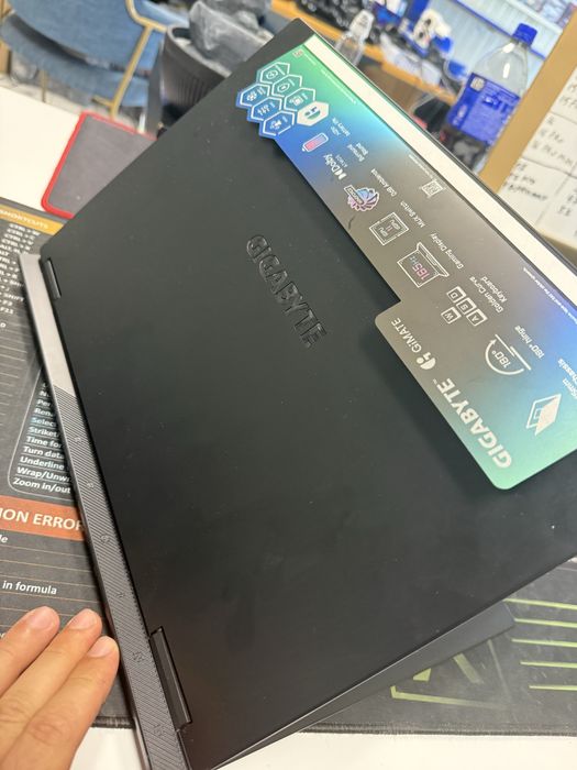 Laptop gamibg Gigabyte A16 i7-13620H RTX 5050 16GB SSD 1TB Ca Nou