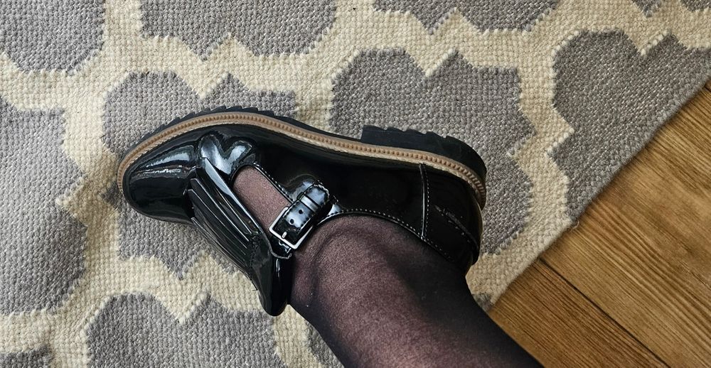 Pantofi piele ecologica, lac 36