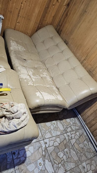 Диван  и два кресла