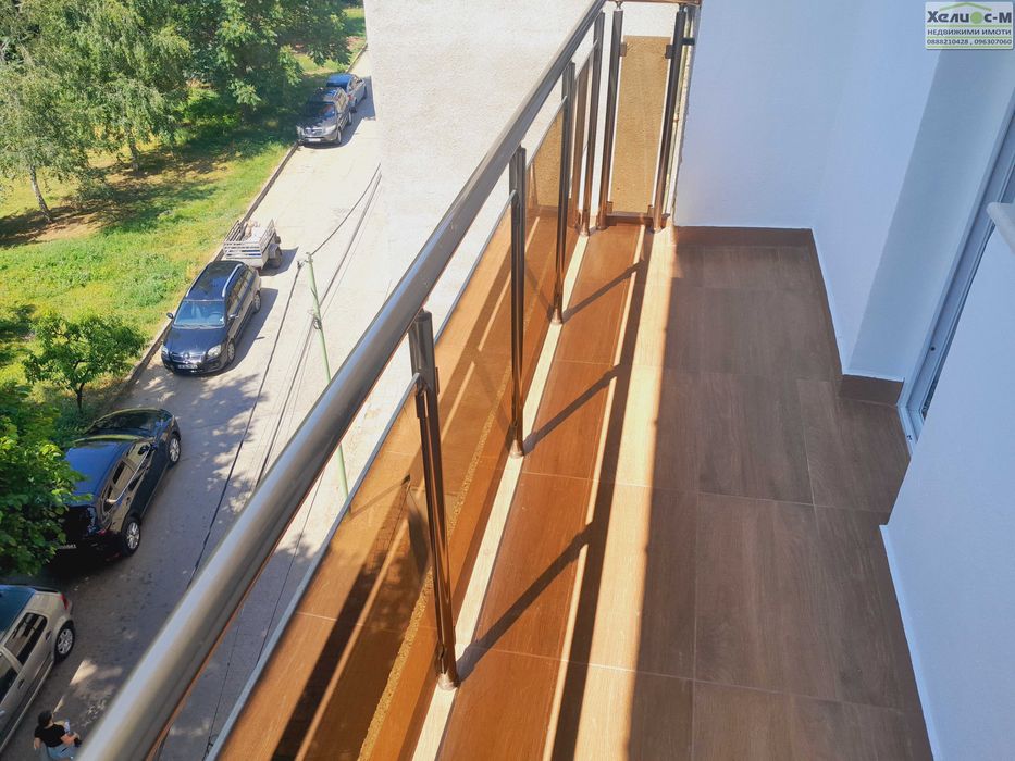 Тристаен апартамент до парк "Монтанезиум" и "Слънчева градина"