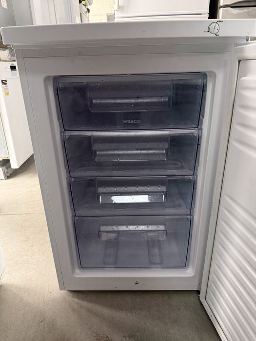 Фризер Wasco А+ бял