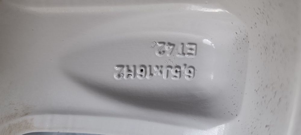 Оригинални Шкода Сеат Фолксваген Ауди 5×100 16 цола 6 1/2 J 57.1 ц.отворЕт 42