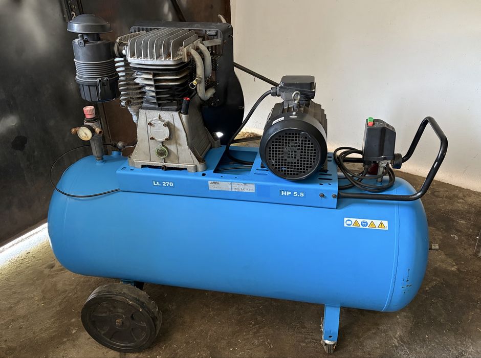 Трифазен бутален компресор Abac 4kw 600lt/min