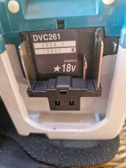Aspirator Makita DVC 261 brushless  36 v