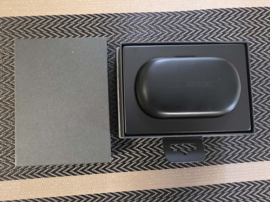 Слушалки Bose QC Earbuds