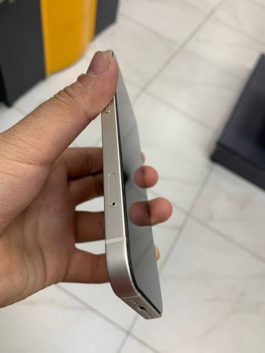 Iphone 13, 128 гб, ёмкость-82, без коробки