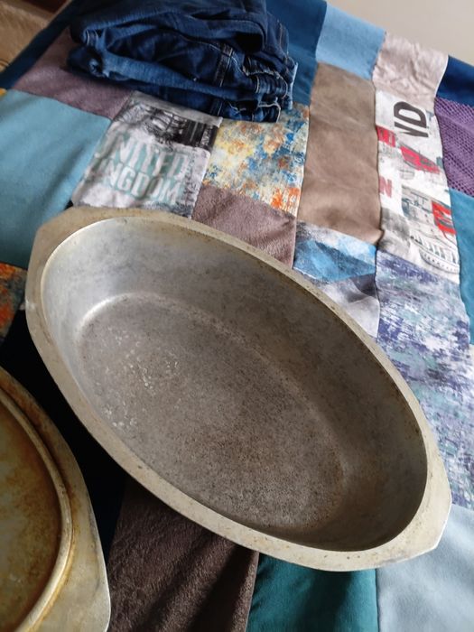 Продам утятьницу чугуную