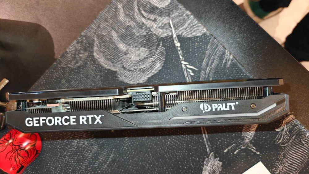 Palit GeForce RTX 4070 Super с 2 години гаранция