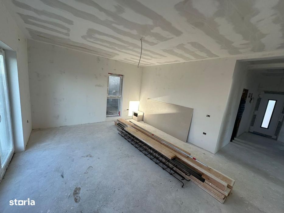 Casa individuala 4 camere, 2 bai, Giarmata