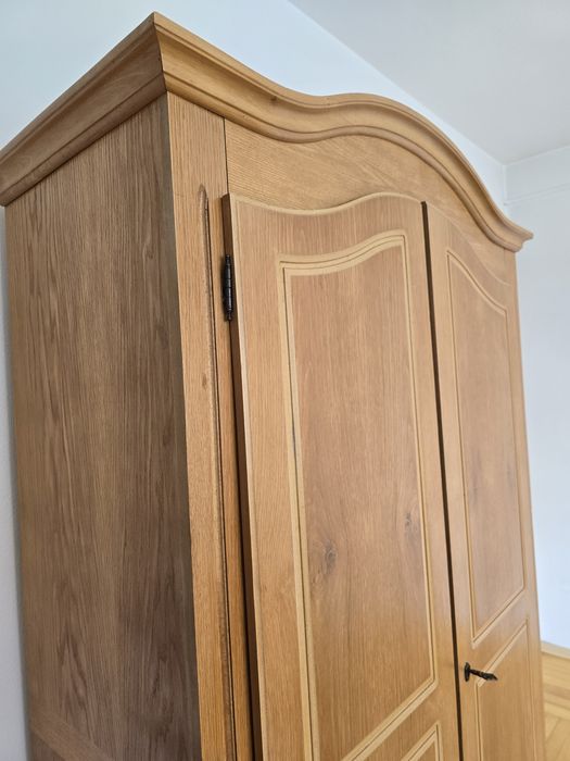 Șifonier/ Dulap din lemn și noptieră