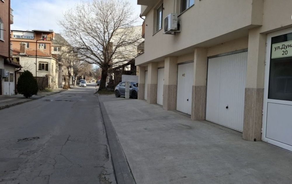 Дава се под наем Гараж / Паркомясто в Пазарджик, Моста на Лютата - 17 кв.м за 79.56 € - Снимка #3