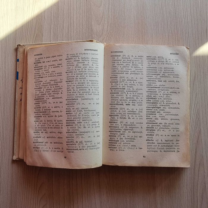 Dictionar scolar carte FRANCEZ - ROMAN de Marcel Saras