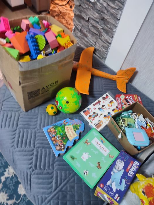 Продам игрушки развивашки