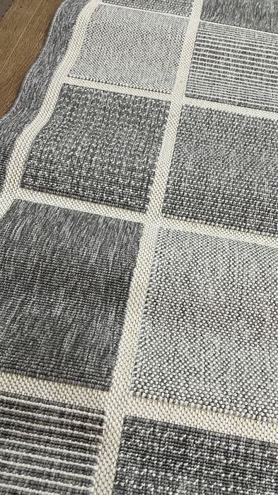 Ковер дорожка продаю срочно