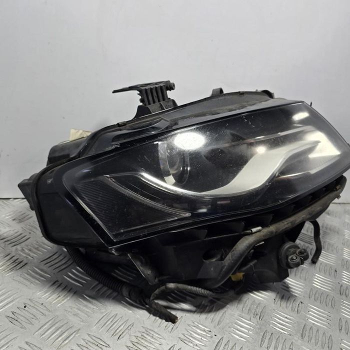 Far dreapta Bi-Xenon Audi A4 facelift B8