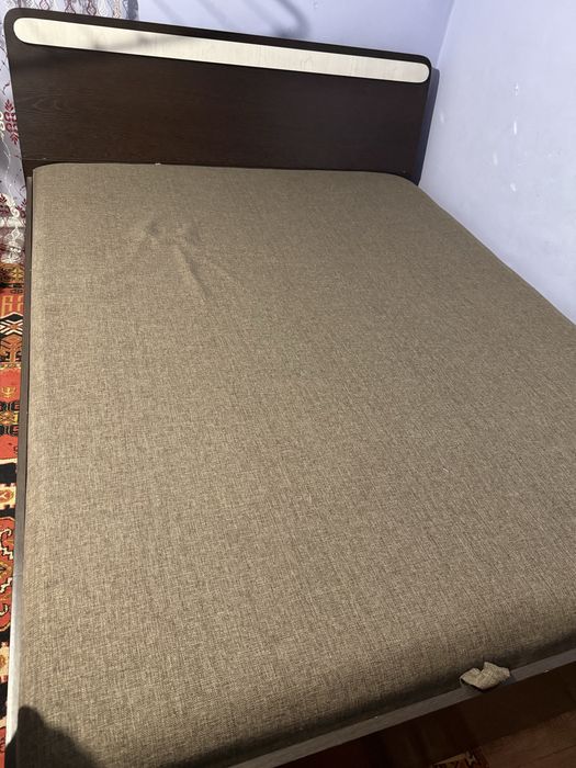 Продам Кровать 160*200